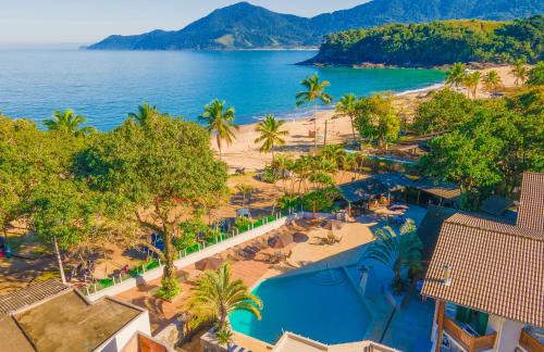 Praia do Pauba Hotel | Oceanfront Porto Paúba: Family-Friendly Oasis with Pool