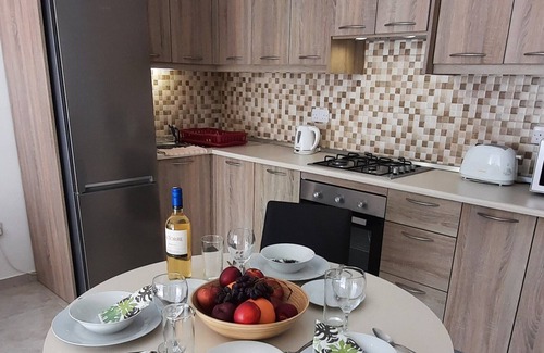 St. Paul's Bay Apartment | Porto Paolo Oceanfront Retreat with Top Amenities