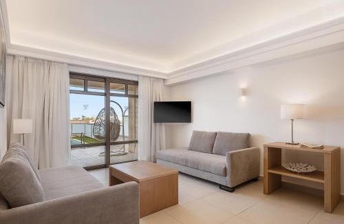 Platanias Town Resort | Relax at Porto Platanias Beach Resort & Spa: 5-Star Oasis