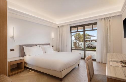 Platanias Town Resort | Relax at Porto Platanias Beach Resort & Spa: 5-Star Oasis
