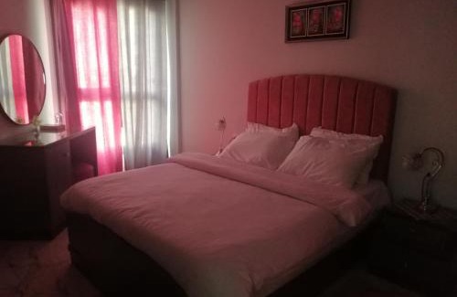 Al-Manasrah Apartment | Experience Porto Said: Oceanfront Bliss with Top Amenities