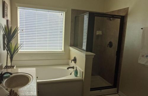 El Lago House | Portofino Seaside Escape - 3 Bdr - Kemah