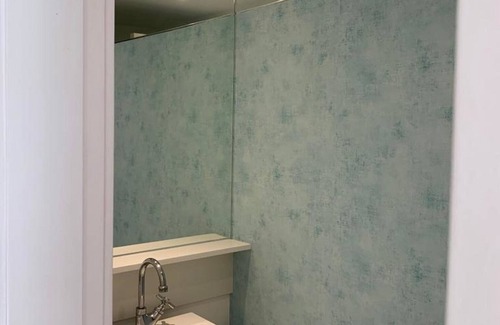 Portogalo House | Portogalo - Canal House: Steps from the Beach & Family-Friendly