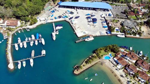 Portogalo Hotel | Discover Portogalo Suite Hotel with Private Beach & Pool