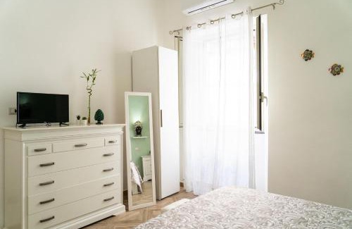 Santa Teresa di Riva Bed & Breakfast | Beachfront Bliss at B&B Portosalvo with Ocean View Pool
