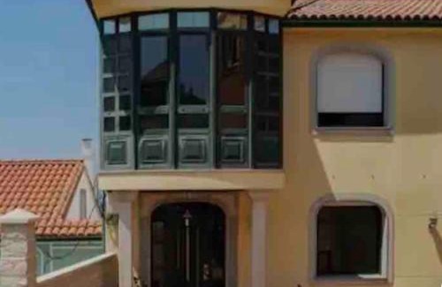 Portosin House | Portosin Casa Preciosa with Ocean Views and Pet-Friendly Charm