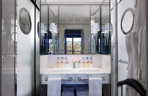 San Giovanni Hotel | Exquisite Portrait Firenze: 5-Star Luxury with Spa & Dining