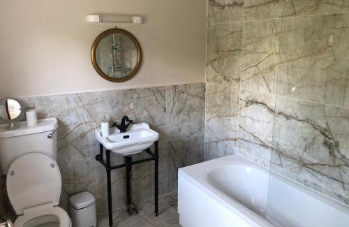 Enniskillen Ski Chalet | Ports Chalet