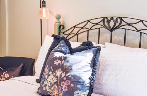 Lyttelton Apartment | Portside Escape - Hotel Quality Linen