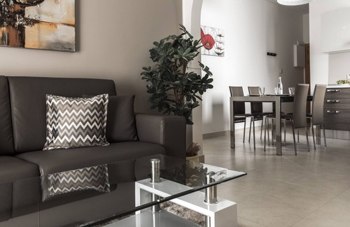 Marsaskala Apartment | Exceptional Family Retreat at Portside Lodge, Marsaskala