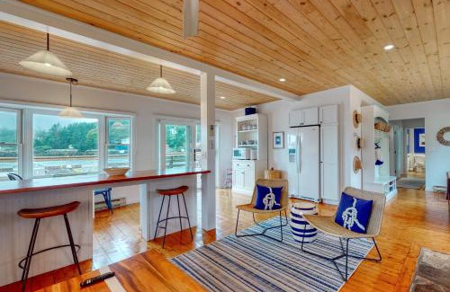 Boothbay Harbor House | Unforgettable Portside Retreat with Private Beach Access