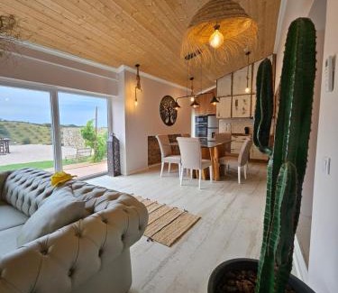 Fonte do Bispo Resort | Portugal's Infinity Seabreeze House