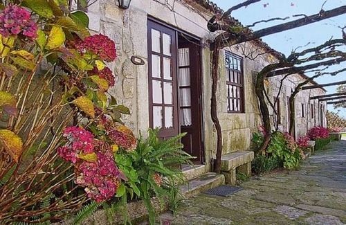 Anha Cottage | Cozy Villa in Portugal with Pool, 4km from the Beach