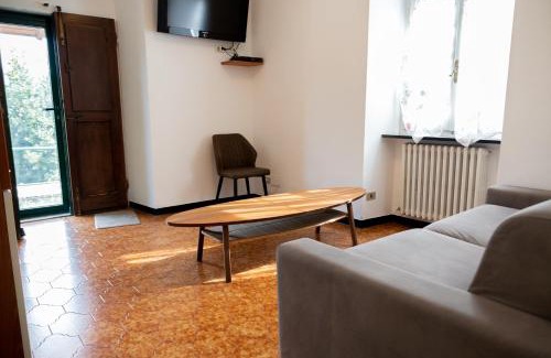 San Lorenzo della Costa House | Posa: Pet-Friendly Retreat with Hot Tub & Great Reviews