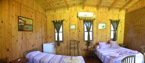 Zona Granja Hotel | Discover Posada 21 Oranges: Family-Friendly with Pool Access