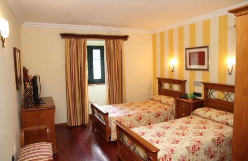 Vega de Pas Hotel | Discover Posada Casa de don Guzman: Family & Pet Friendly
