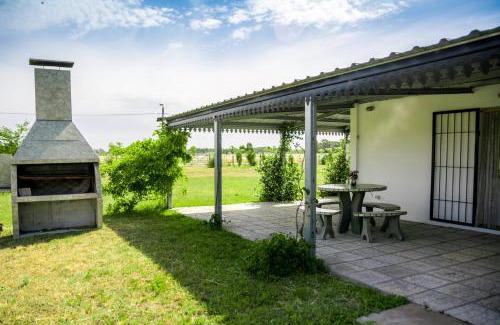 Olavarria House | Budget-Friendly Stay at Posada Casablanca: Rated 9/10!