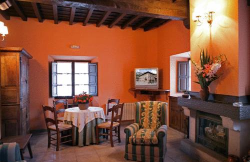 Puentenansa Hotel | Discover Posada de Fidel: Highly Rated Retreat Awaits