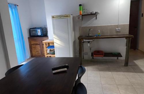 La Lucila del Mar Bed & Breakfast | Cozy Posada De Mar Siguiendo La Luna with Breakfast & Kitchen