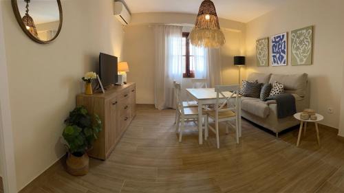 La Trinidad-San Juan y Todos los Santos Apartment | Experience Casa Majuelo: Child-Friendly with 9.6 Rating