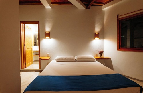 Mazunte Cabin | Discover Posada del Arquitecto: Eco-Friendly Retreat Awaits