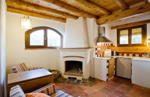 Seron House | Pet-Friendly Posada del Candil with Ocean View & Pool