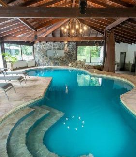 Villa General Belgrano Hotel | Premier Stay at Posada del Sauce with Pool & Hot Tub