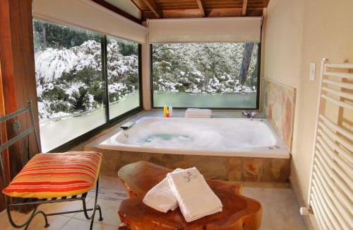 Villa General Belgrano Hotel | Premier Stay at Posada del Sauce with Pool & Hot Tub