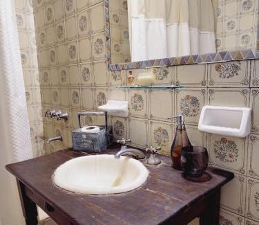 San Antonio de Areco Hotel | Pet-Friendly Stay at Posada Don Salvador with Pool Access