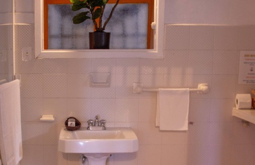 Xilitla Hotel | Relax at Posada El Castillo: Pool, Spa & Breakfast Awaits