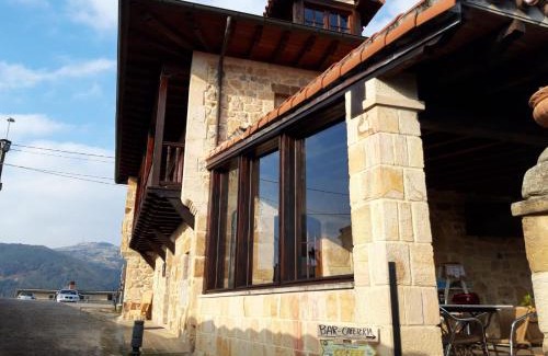 Valdecilla House | Discover Posada El Hidalgo: Family-Friendly with Breakfast