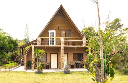 Siguatepeque Cabin | Cozy Posada El Malcotal: Family-Friendly, Pet Friendly Stay