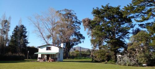 Tandil Apartment | Experience Tranquility at Posada El Romance with a Pool