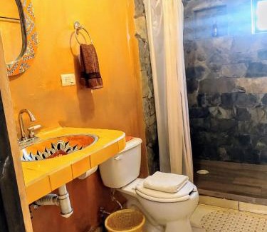 Xilitla Bed & Breakfast | Discover Posada "Jardin Huasteca Xilitla" with Top Amenities