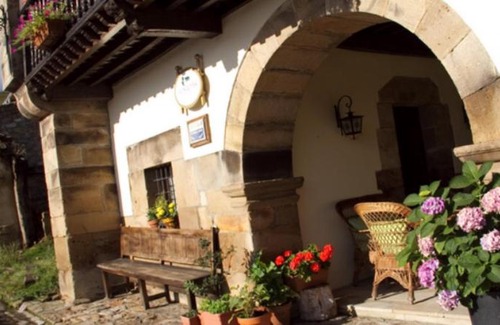 Los Tojos House | Guest Rated Posada La Colodra: Pet-Friendly Retreat