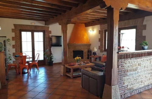 Queveda Hotel | Experience Comfort at Posada La Fabula: Spa & Breakfast Included