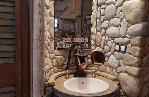 Queveda Bed & Breakfast | Enchanting Stay at Posada la Leyenda with Pool & Spa