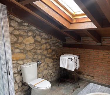 Queveda House | Adult Retreat at Posada La Llosa de Viveda - 9.1/10 Rated