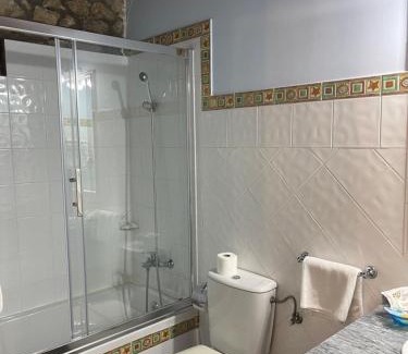 Queveda House | Adult Retreat at Posada La Llosa de Viveda - 9.1/10 Rated
