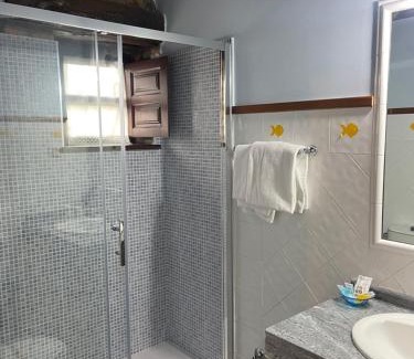 Queveda House | Adult Retreat at Posada La Llosa de Viveda - 9.1/10 Rated