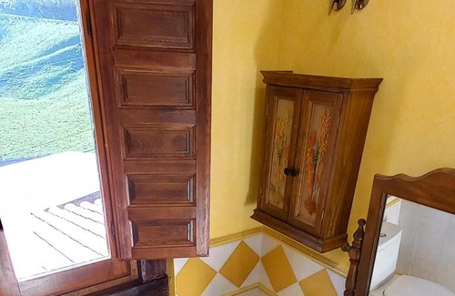 San Roque de Riomiera House | Inviting Stay at Posada la Vieja Escuela - Rated 9.1/10
