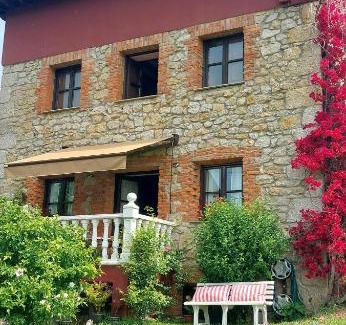 Lamadrid Hotel | Child-Friendly Retreat at Posada los Taranos - 8.3/10 Rated
