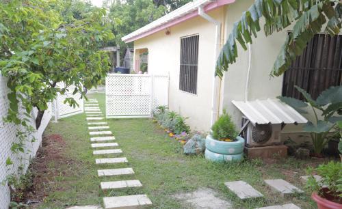 Punta Sur Apartment | Top-Rated Stay at Posada Mango House with Breakfast Included