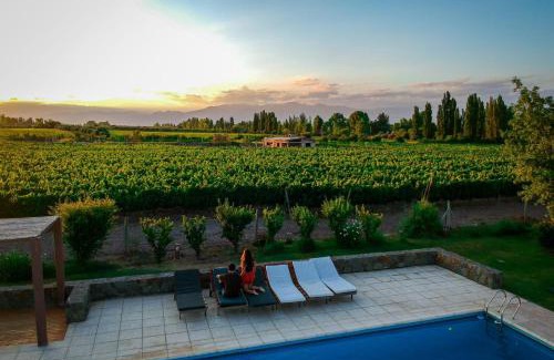 Maipu Hotel | Discover Posada Mawida: Guest Rated 9/10 with Pool & Breakfast