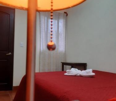 Antigua Guatemala Hotel | Cozy Posada Maya: Pet and Child Friendly Retreat