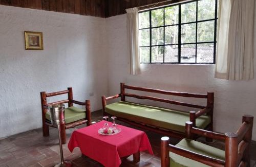 Purulha Hotel | Pet Friendly Posada Montaña del Quetzal with Ocean View