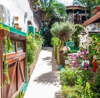 Santa Ana Hotel | Discover Posada Nena Santa Ana: 9/10 Rated Family Retreat