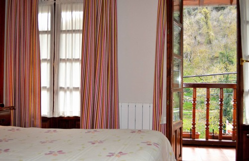 Lon Hotel | Cozy Getaway at Posada Peñas Arriba with Family-Friendly Amenities