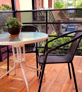 Reyes Hotel | Discover Posada Rivera: Pet-Friendly Retreat for Families