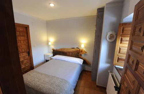 Orzales House | Pet-Friendly Retreat at Posada Rural Bistruey - Rated 8.6/10